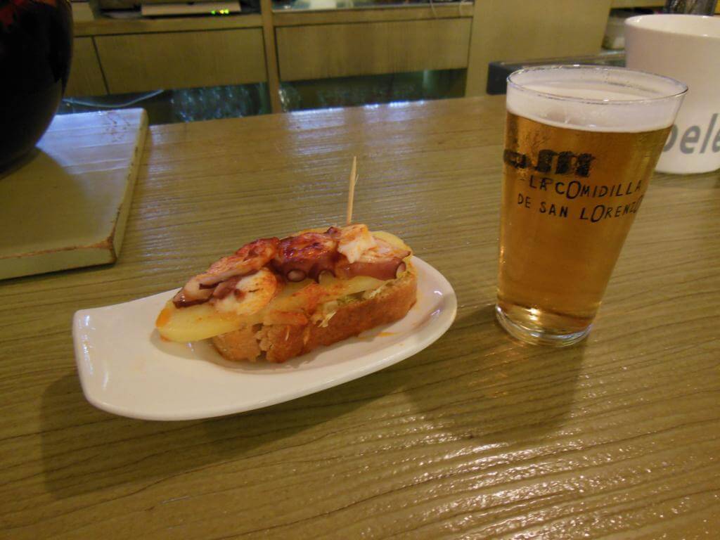 Tosta de pulpo, en uno de los mejores bares de tapas en Burgos