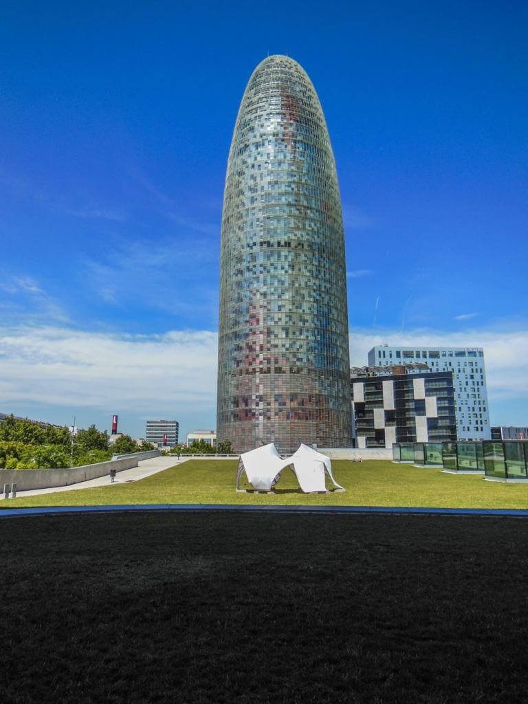 ¿Qué ver en Barcelona en 3 días? Torre Agbar.