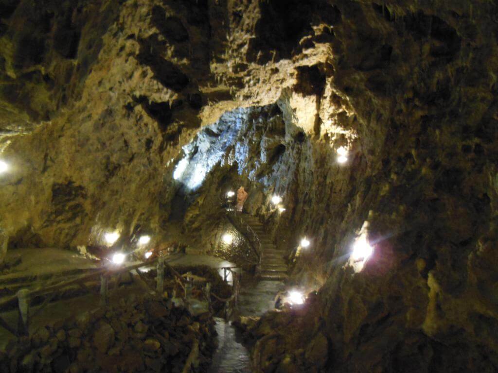 Interior de la Grotte de la Merveilleuse