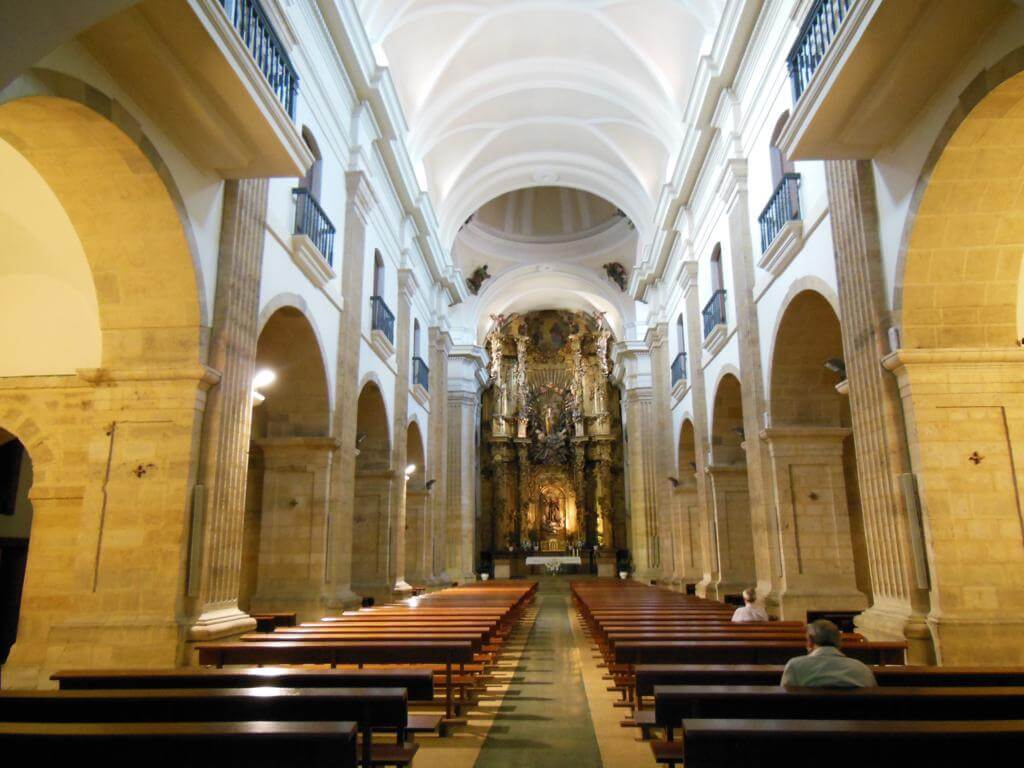 Interior de la Iglesia de Los Padres Capuchinos