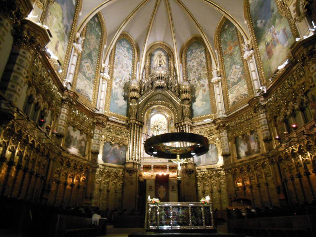 Interior de la abadía de Montserrat