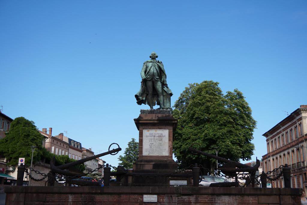 Estatua Jean Francois Galaup de Laperous