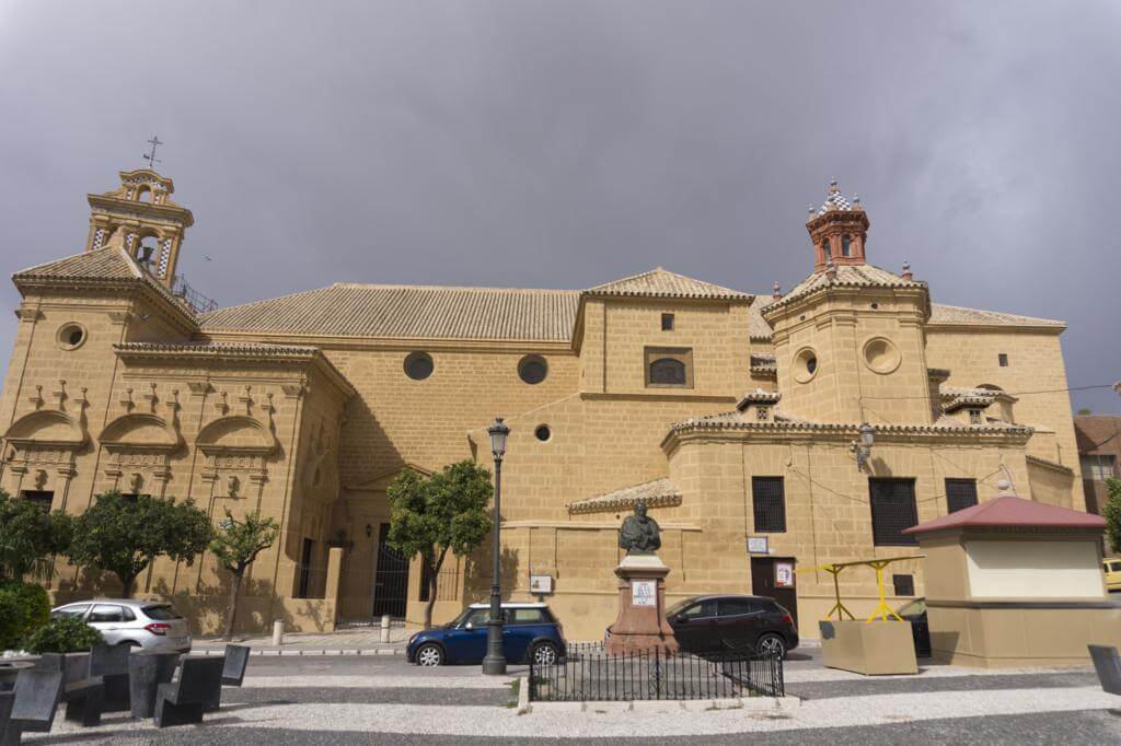 ¿Qué ver en Osuna en un día? Iglesia de Santo Domingo.