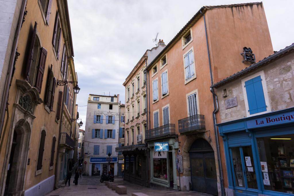 ¿Qué ver en Narbona en un día? Pasear por sus calles