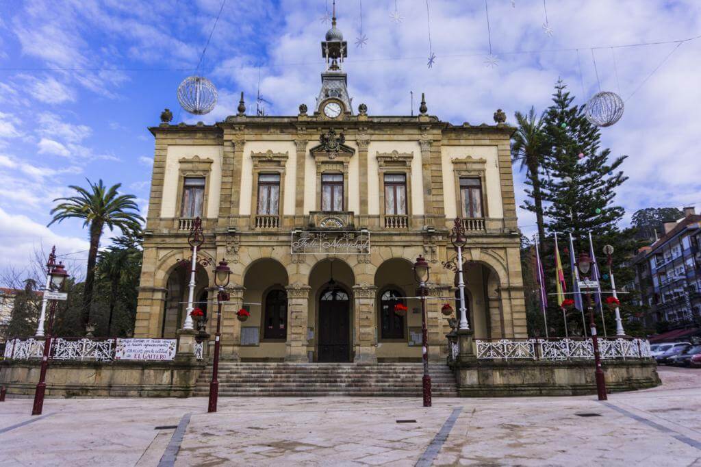 Ayuntamiento de Villaviciosa.