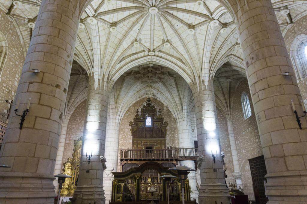 Interior de la Parroquia de Santa María de Alarcón.
