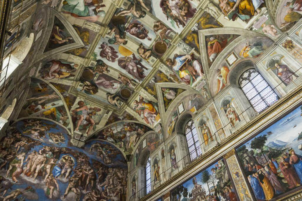 Museos Vaticanos: Bóveda de la Capilla Sixtina.