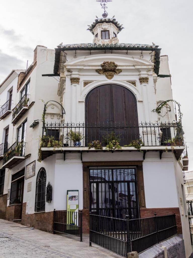 ¿Qué ver en Vélez-Málaga? Capilla Virgen de la Piedad.
