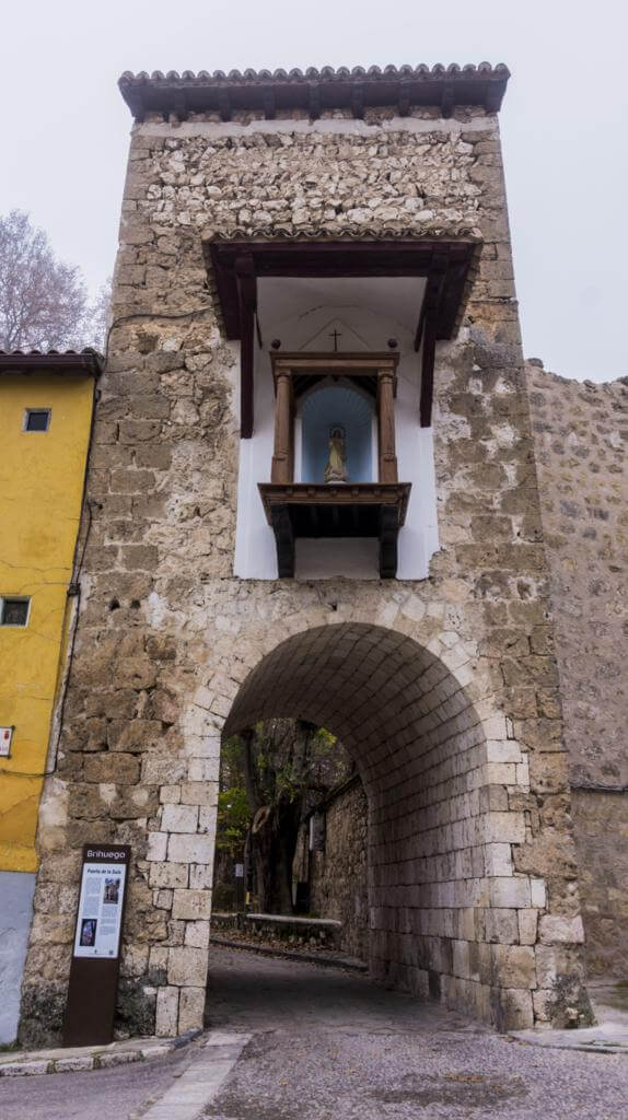 Puerta de la Guía.