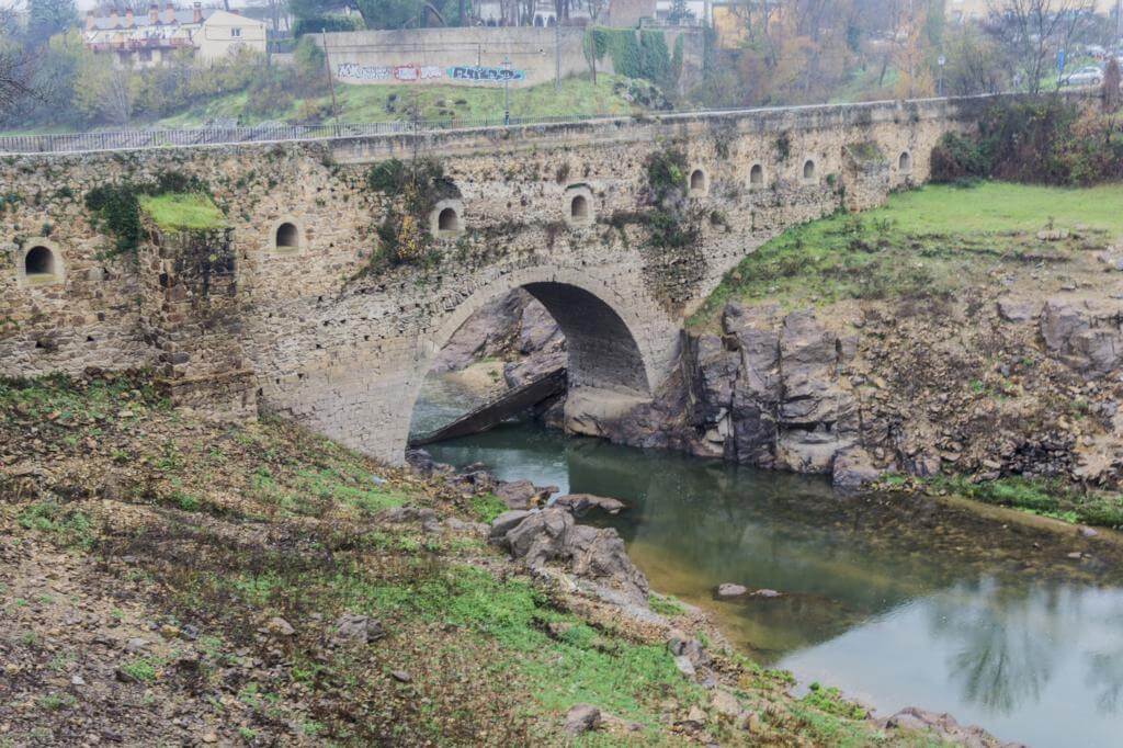 ¿Qué ver en Buitrago del Lozoya? Puente del Castillo.